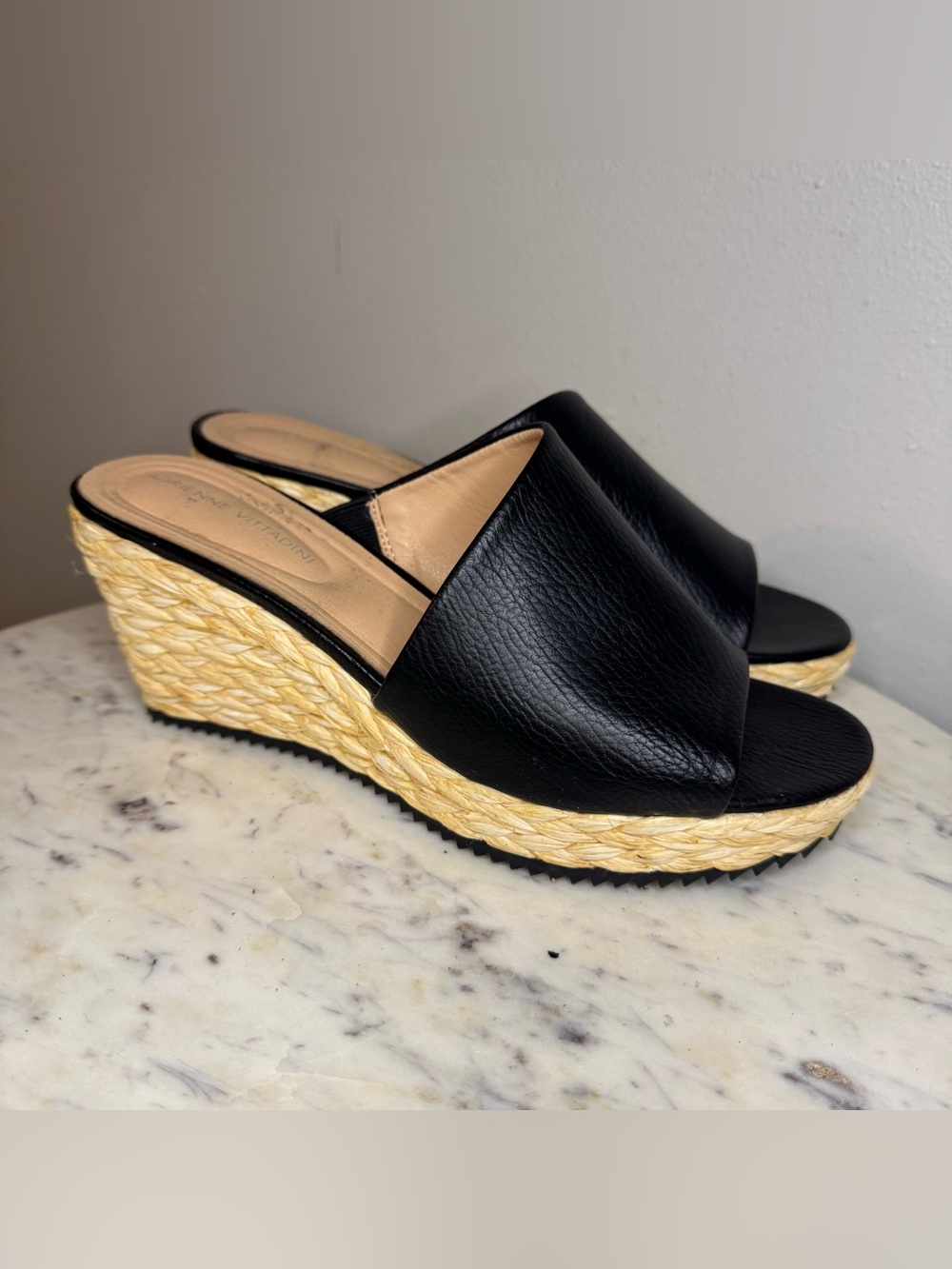 Adrienne Vittadini Wedges Size 9 M black Vegan Leather Sandals shoes